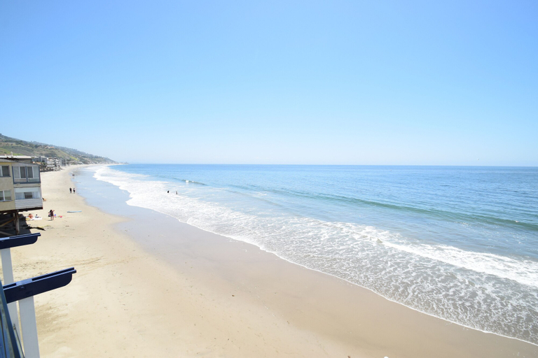 Malibu Beach Paradise Apartments, Los Angeles