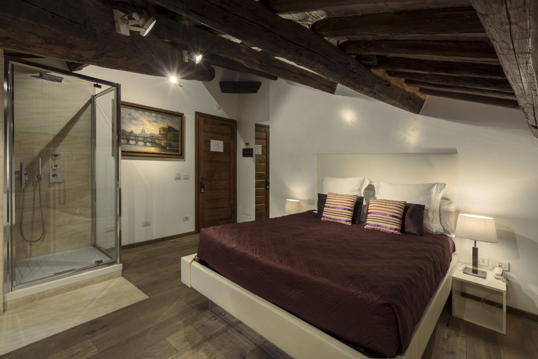 Bedroom 4, Gigli d'Oro Suite, Rome