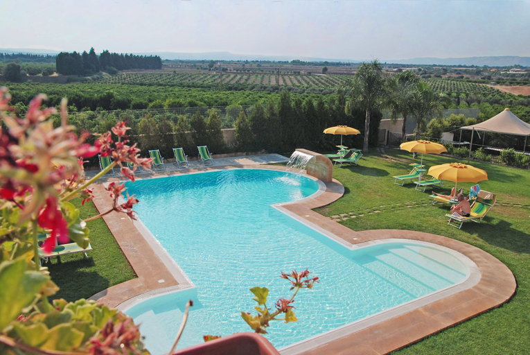 Sport & Beauty 3, Il Podere Hotel Restaurant, Syracuse