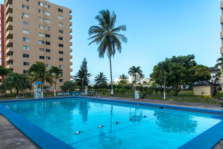 Sport & Beauty, Deluxe Turtle Towers Apartments