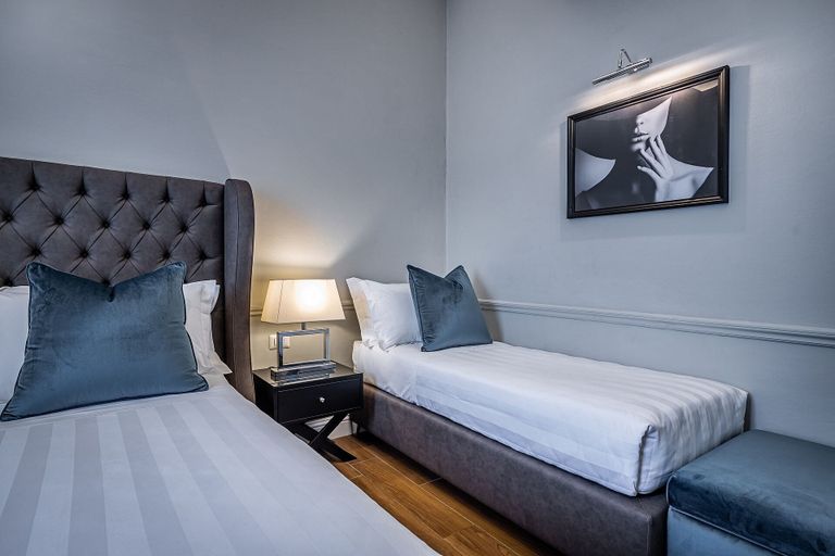 Bedroom 4, Hotel Ungherese, Florence
