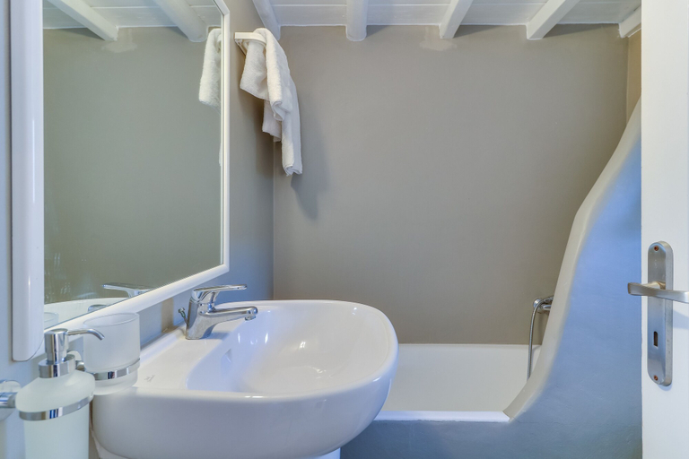Bathroom 4, SeaBlue Villas, South Aegean