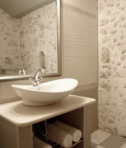 Bathroom 4, Leo Hotel, Crete