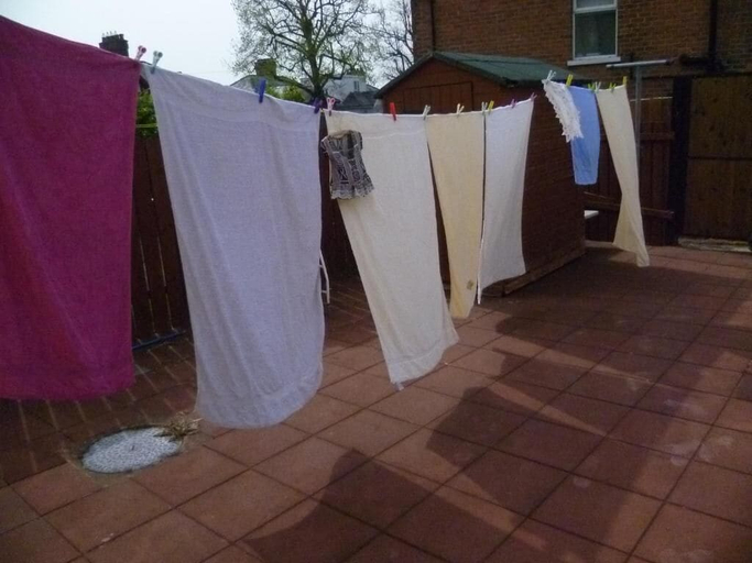Others 5, Homely wee House, Belfast