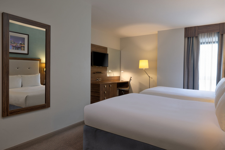 Bedroom 3, DoubleTree by Hilton London Angel Kings Cross, London