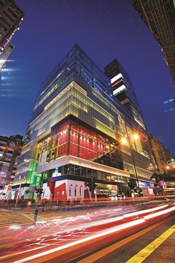 Exterior & Views 24