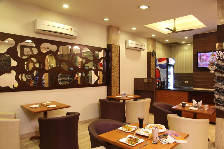 Food & Drinks 5, Rupam Hotel, Delhi