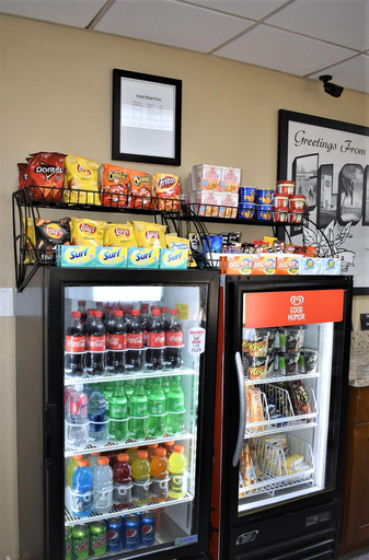Food & Drinks 5, Super 8 by Wyndham Ocala I-75, Marion