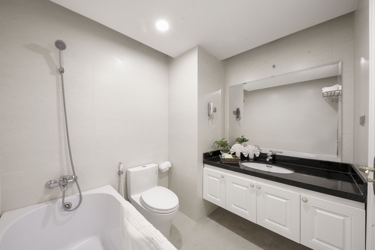 Bathroom 5, Mithrin Hotel Halong, Hạ Long