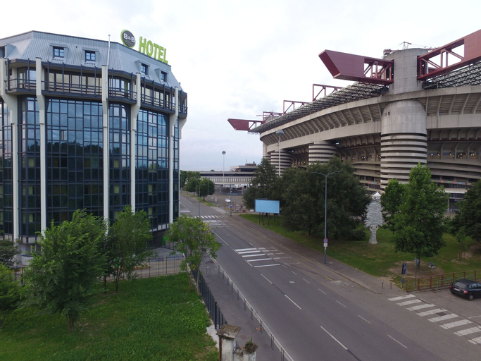 Exterior & Views 2, B&B Hotel Milano San Siro, Milano
