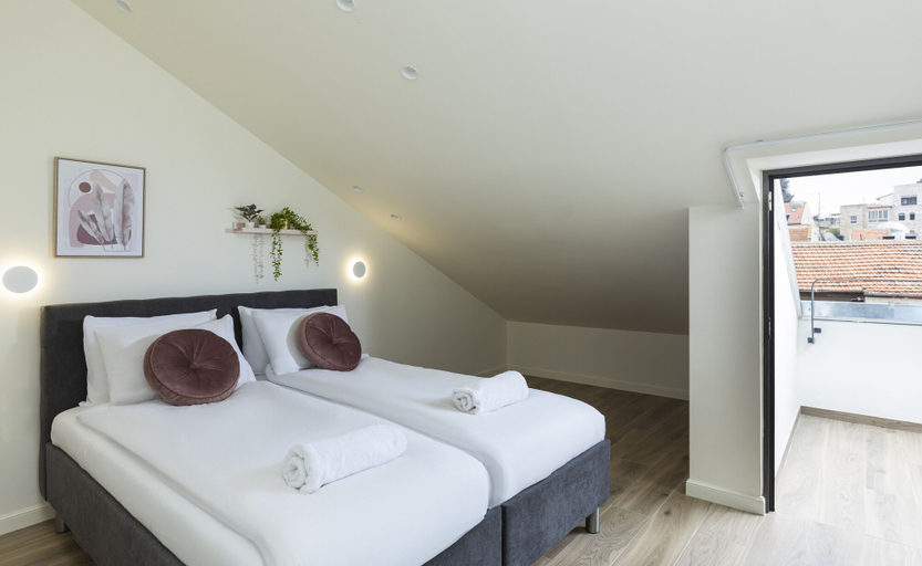 Bedroom 5, The Pearl of Nachlaot Apartments