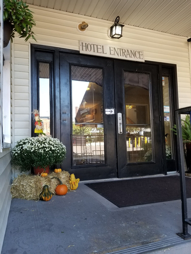 Exterior & Views 2, Mainstay Inn, Chester