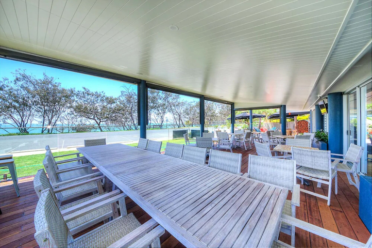 Food & Drinks 4, Rosslyn Bay Resort, Livingstone - Pt B
