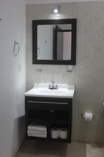Bathroom 5, Hotel Marina Topolobampo, Ahome