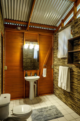 Bathroom 3, Surf Break at Paunch, Bocas del Toro
