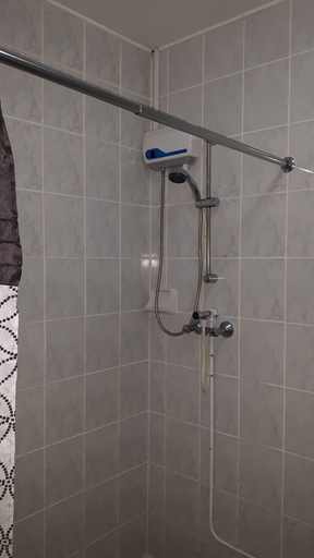 Bathroom 4, Pega Pega Apartments