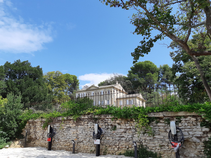 Exterior & Views 2, Chambre d'hôtes Château MontPlaisir, Vaucluse