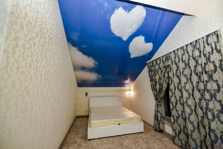 Others 5, Mesogios Hotel