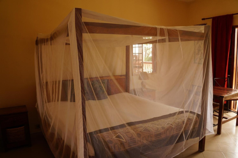 Bedroom 4, Lemon Creek Hotel Resort, Kombo Saint Mary