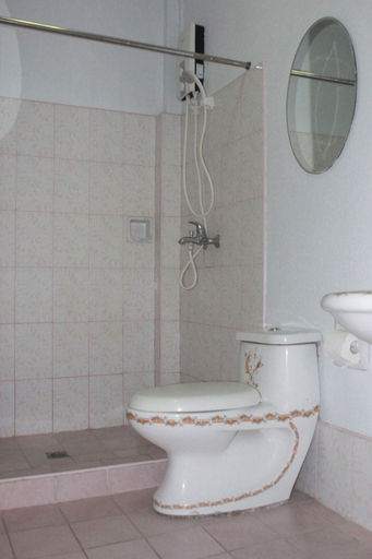 Bathroom 4, Cebu Guest Inn, Cebu City