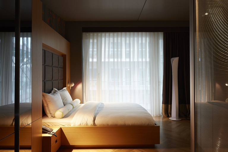Bedroom 3, Amadi Park Hotel, Amsterdam