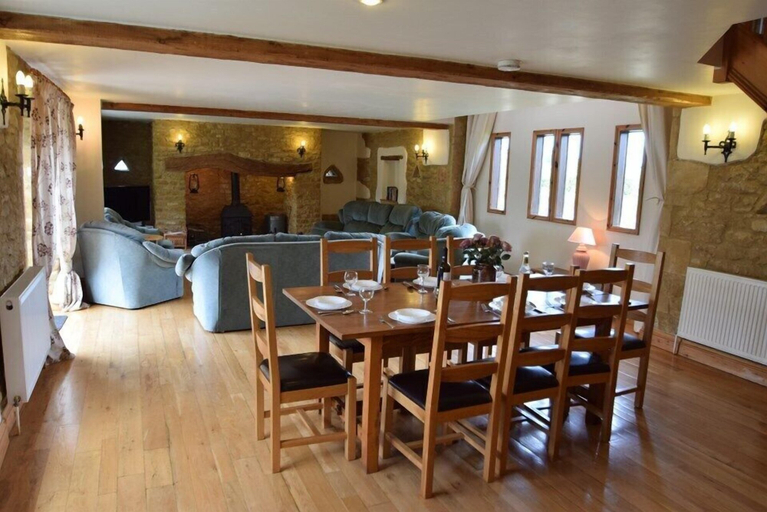 Food & Drinks 5, Jay Barn, Gloucestershire