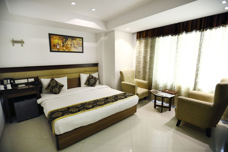Bedroom 4, The Grand Radiant, Lucknow