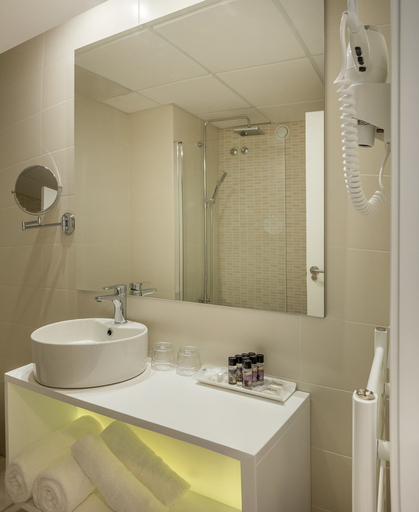 Bathroom 5, Villa Luz Family Gourmet and All Exclusive Hotel, Valencia