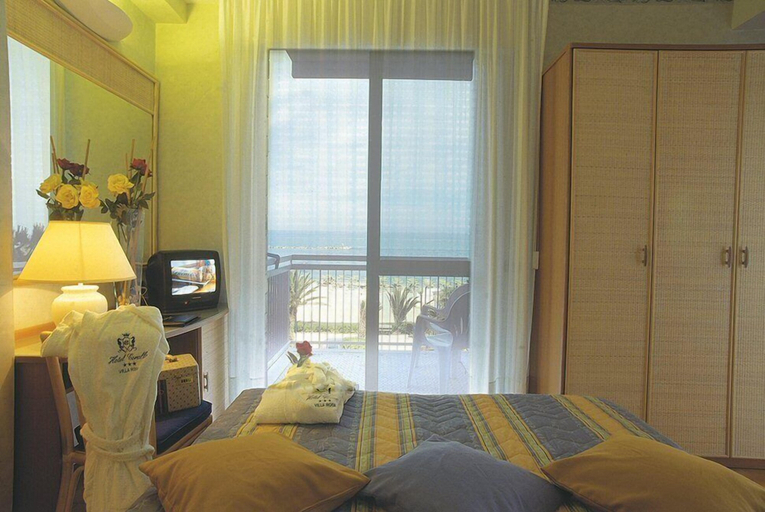 Bedroom 4, Corallo Hotel, Teramo