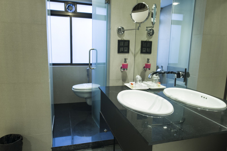 Bathroom 4, Executive Enclave, Mumbai Suburban