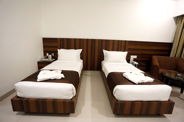 Bedroom 3, Hotel Solitaire, Raipur