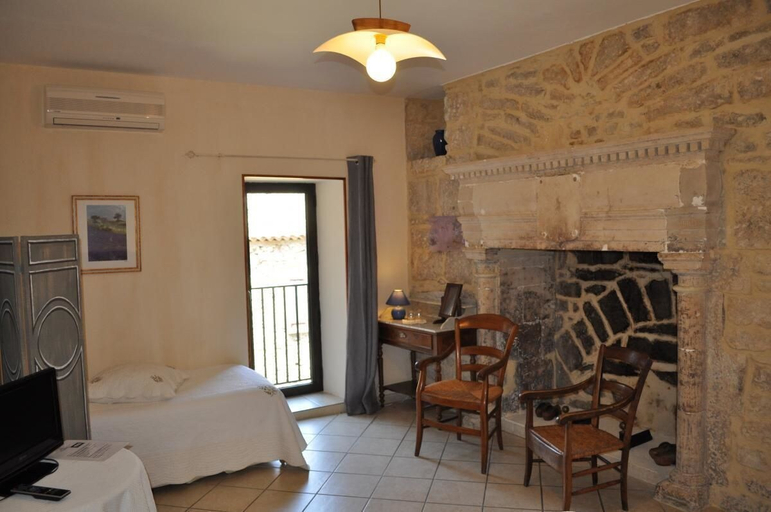 Bedroom 5, Château de Bessas, Ardèche