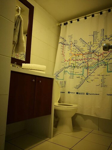 Bathroom 4, City Apartment, Santiago