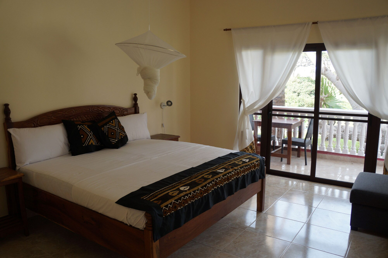 Bedroom 4, Lemon Creek Hotel Resort, Kombo Saint Mary