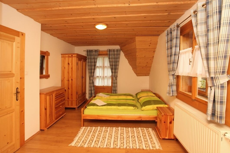 Bedroom 2, Chaty Josu Zuberec, Tvrdošín