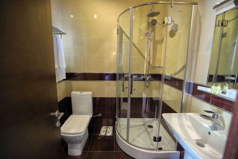 Bathroom 4, Aghveran Ararat Resort