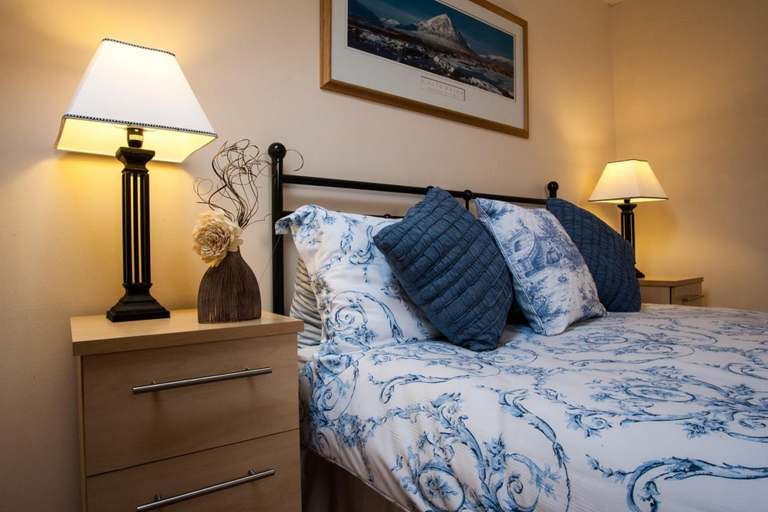 Bedroom 3, Dunhallin House, Highland