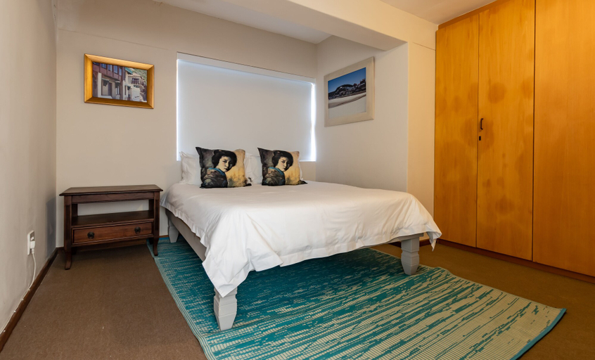 Bedroom 3, Dutton's Cove Guesthouse, Eden
