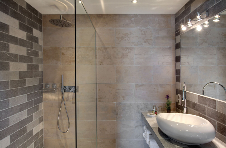 Bathroom 5, Le Pré Saint Michel, Alpes-de-Haute-Provence