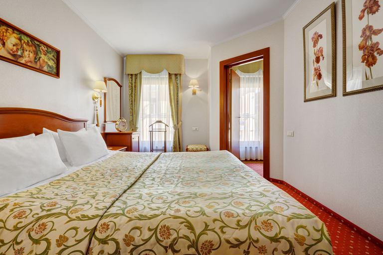 Bedroom 2, Assambleya Nikitskaya Hotel, Central