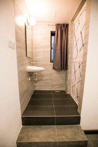 Bathroom 5, Urban Inn, Jitra, Kubang Pasu