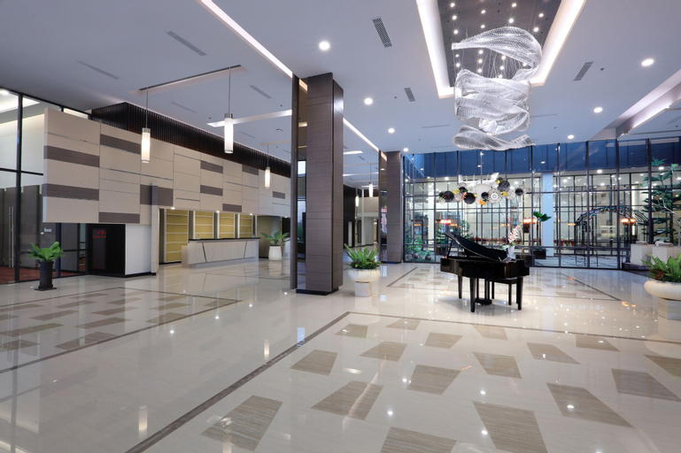 Public Area 4, Harper Palembang by ASTON, Palembang