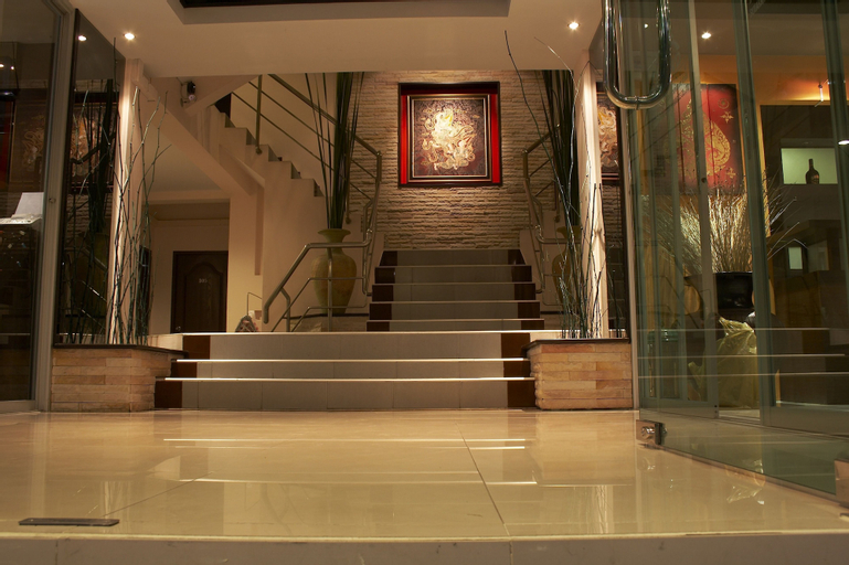 Others 5, Grand Pinnacle, Lat Krabang