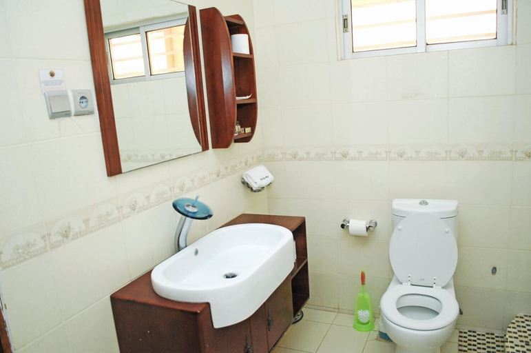 Bathroom 4, Big five hotel, Lubumbashi