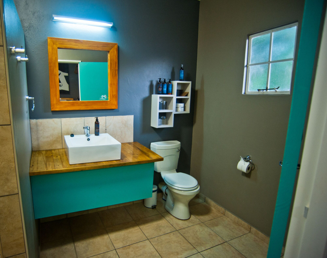 Bathroom, Damara Mopane Lodge, Khorixas