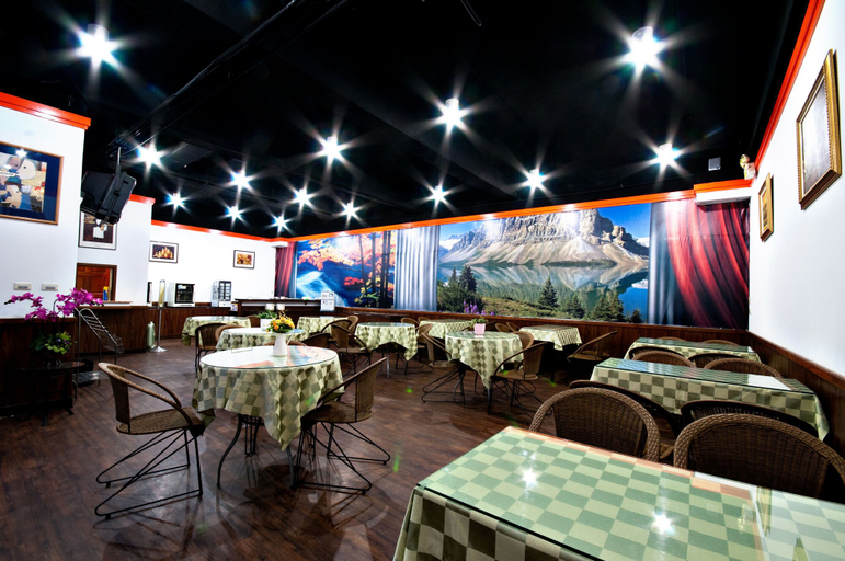 Food & Drinks 5, Beverly Commercial Motel, Taoyuan