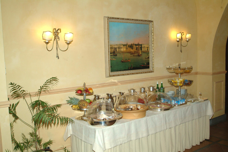 Food & Drinks 5, Hotel La Ville, Catania