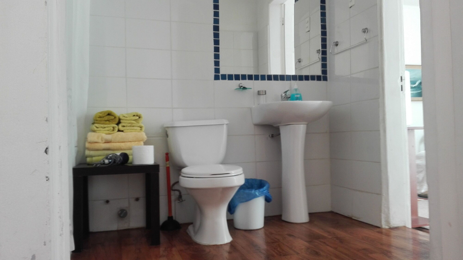 Bathroom 4, Mediterraneo B&B, Valparaíso