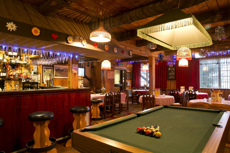 Food & Drinks 5, Karelia Alpine Lodge, Falls Creek Alpine Resort