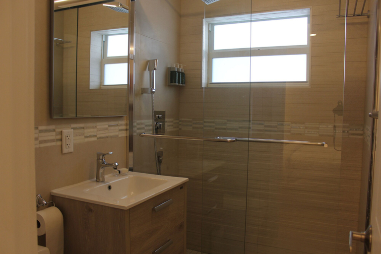Bathroom 5, The Diane Oceanfront Suites, Broward